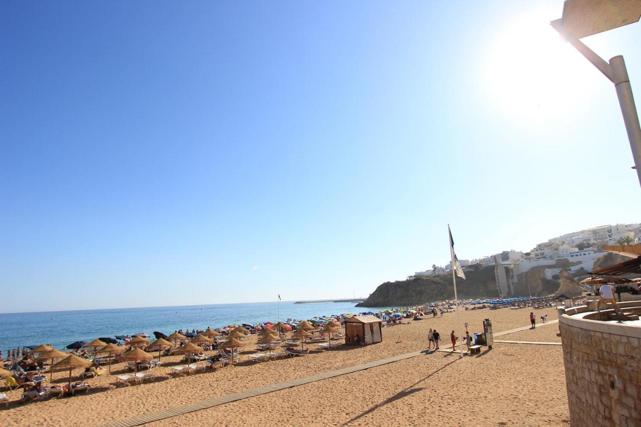 Warm Yellow Albufeira Esterno foto
