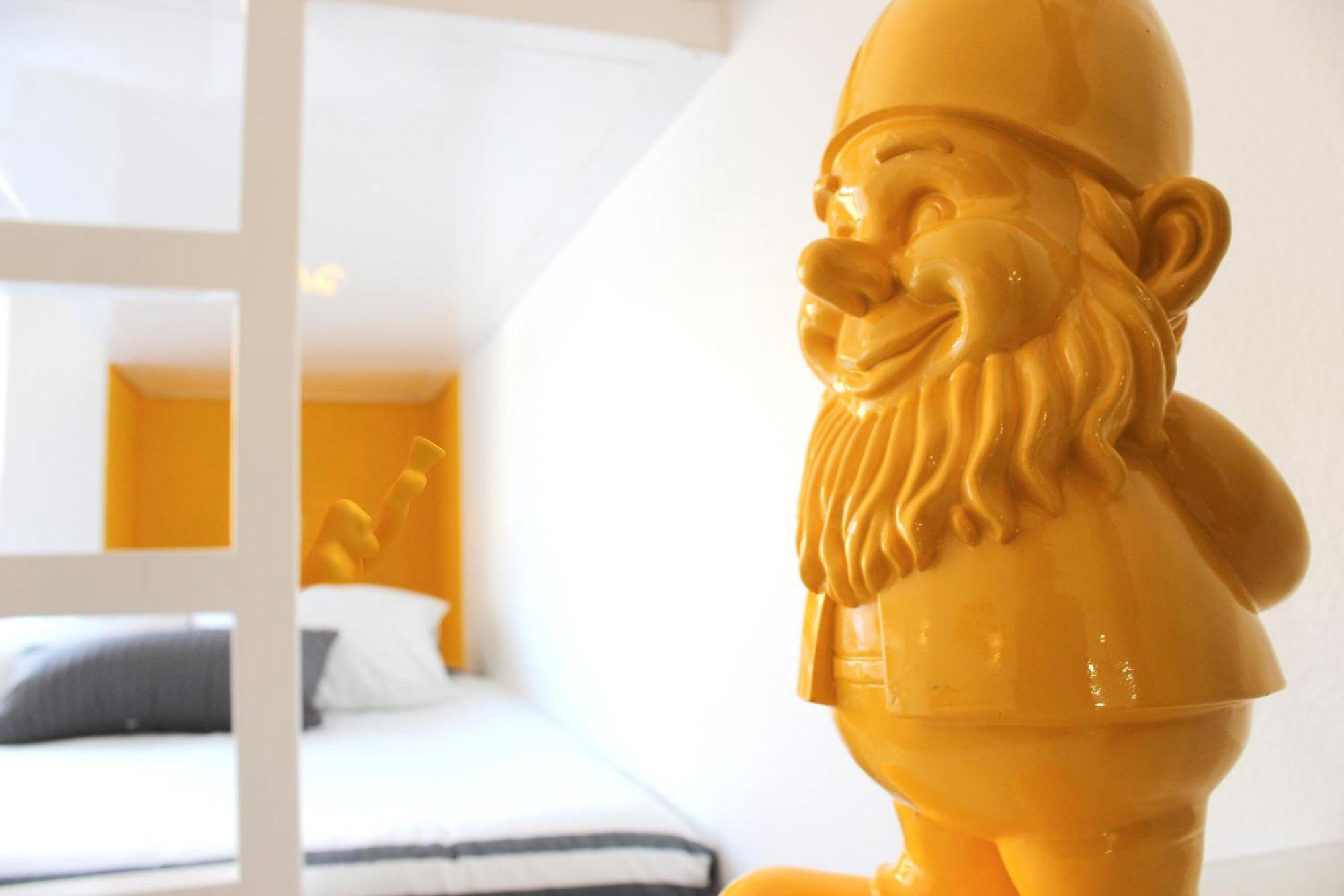 Warm Yellow Albufeira Esterno foto